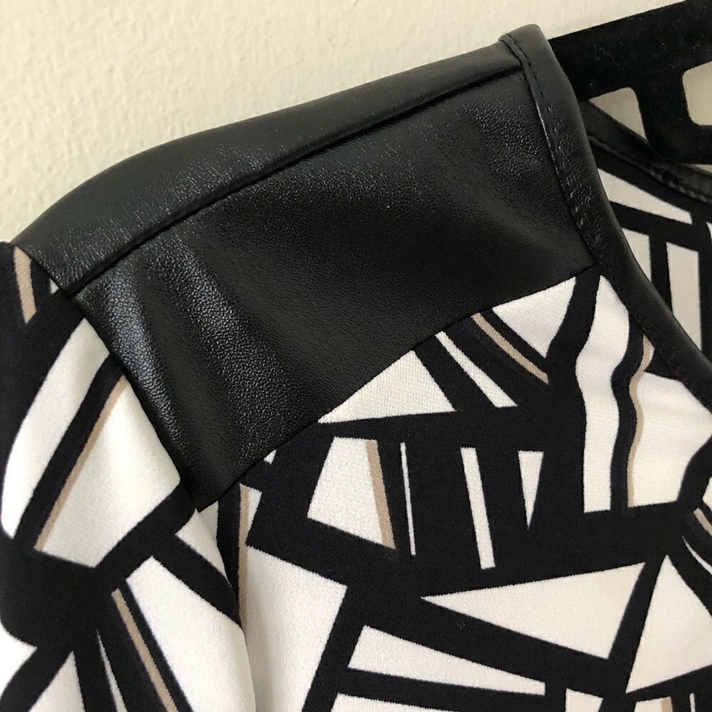 Chico’s Black/White Abstract Pattern‎ Faux Leather Trim Shift Dress Size Small - Picture 7 of 13